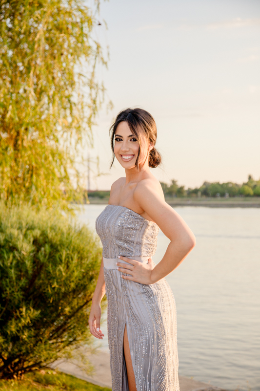 Fotografija Ane na maturi 3